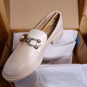 New in Box - Shoedazzle Loafer "Camille"